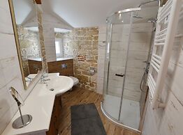 Urban and Upscale Homes Rovinj Old Town