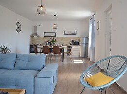 Lush and Sweet Escape Apartments