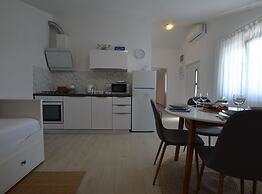 Lush and Sweet Escape Apartments