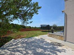 Lush and Sweet Escape Apartments