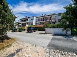 Calm and Stylish Rooms With Balcony