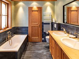 Exclusive Chalet in Kitzbuhel, on the ski Slope
