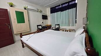 Akshay beach resort