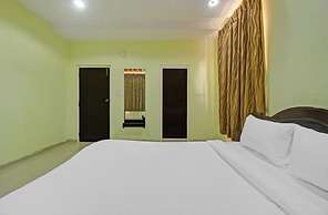 Goroomgo LA GRACE Suit Bhubaneshwar