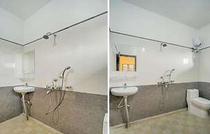 Goroomgo LA GRACE Suit Bhubaneshwar