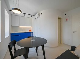 Smart and Cozy Downtown Rovinj Nooks