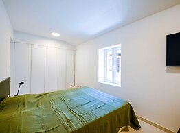 Smart and Cozy Downtown Rovinj Nooks