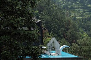 Sanchunli Meng Resort Hotel