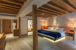 Sanchunli Meng Resort Hotel