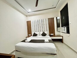 Hotel SRK - near Temple