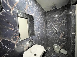 Hotel SRK - near Temple