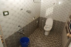 Misty Night Jungle Side Resort