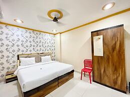 Hotel Rudra - near Ghats and Temple