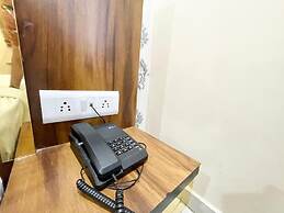 Hotel Rudra - near Ghats and Temple