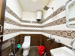 Hotel Rudra - near Ghats and Temple