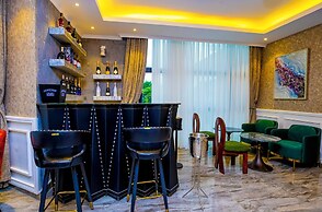 T-Stone Apartment Hotel