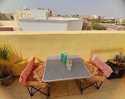 2 km from  fes airport
