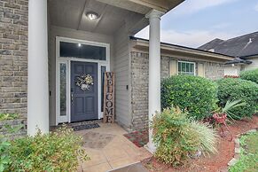 3 Mi to Oglethorpe Mall: Home w/ Fenced Yard!
