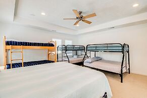 Dock & Outdoor Entertainment: Home on Lake Conroe