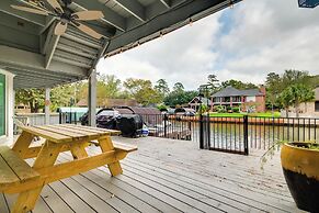 Dock & Outdoor Entertainment: Home on Lake Conroe