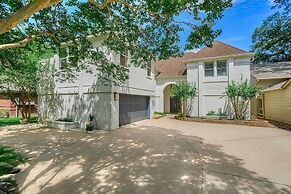 Dock & Outdoor Entertainment: Home on Lake Conroe