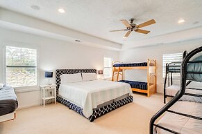 Dock & Outdoor Entertainment: Home on Lake Conroe