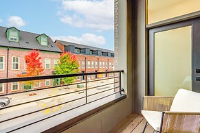 Near Downtown: Luxury Townhome in Bentonville!