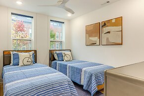 Near Downtown: Luxury Townhome in Bentonville!