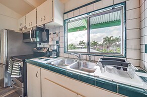 4 Mi to Ocean: Quiet Keaau Apartment