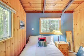 Treehouse Chalet Near Mt. Snow w/ On-site Trails!