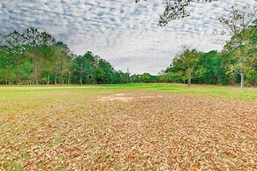 5 Mi to Victoryland Casino: Secluded Home w/ Deck!