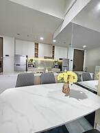 Cardinal Court Apartment