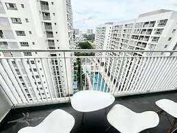 Scenic Valley View Residence