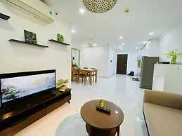 Scenic Valley View Residence