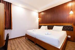 Sunrise City View Apartment