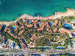 Los Tules Condominium Resort