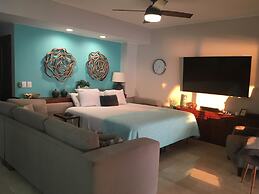 Los Tules Condominium Resort