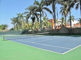 Los Tules Condominium Resort