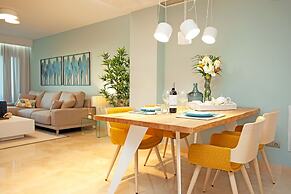 Spacious Apartment With Garden