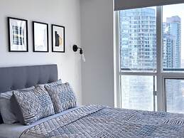 Comfy Suites Rogers Centre Free Parking
