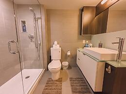 Comfy Suites Rogers Centre Free Parking