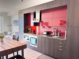 Comfy Suites Rogers Centre Free Parking