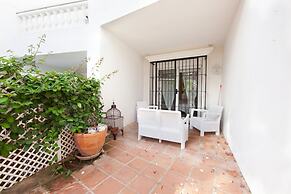 Pretty Apartment With Balcony