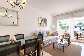 Pretty Apartment With Balcony