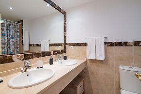 Pretty Apartment With Balcony