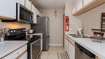 Villas at Island Club Community, Pools, Jacuzzi and More!