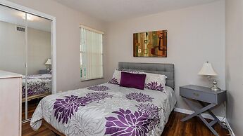 Villas at Island Club Community, Pools, Jacuzzi and More!