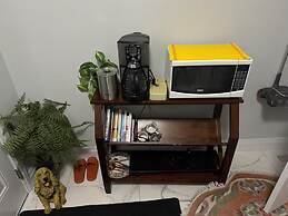 Relax in Style Clean Comfy in a Prime 1ZB