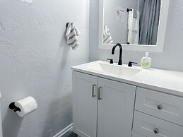Serene 1BR Escape Near Bricktown - 32A