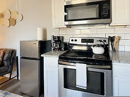 Serene 1BR Escape Near Bricktown - 32A